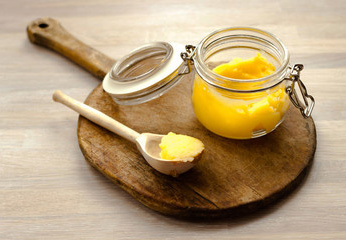 Bain de ghee soins des yeux ayurveda